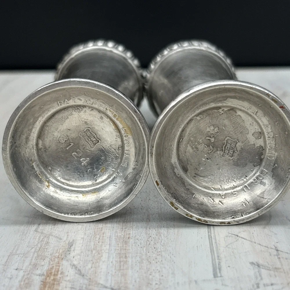 Vintage W.B. Mfg. Co. #3124 Salt & Pepper Set